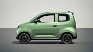 vinfast-minio-green